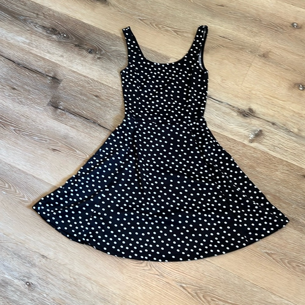 H&M polka dot black  sleeveless fit & flare dress Size 2